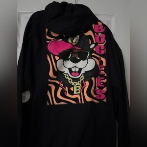 Buc-ees Hoodie Beaver Chain Swag Rap Hip Hop Graphic Logo NWT